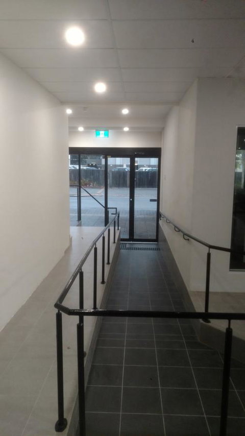 Perth City Backpackers Hostel - Note - Valid Passport Required To Check In - Hotel Gold Coast 20