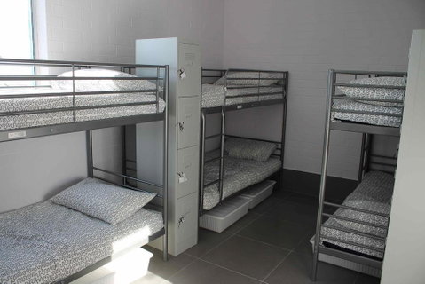Perth City Backpackers Hostel - Note - Valid Passport Required To Check In - Hotel Gold Coast 0