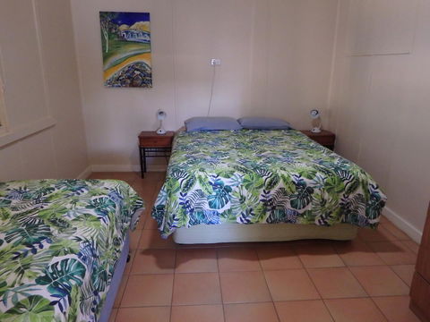 Lazy Lobster Holiday Units & Chalets - Hotel Gold Coast 8