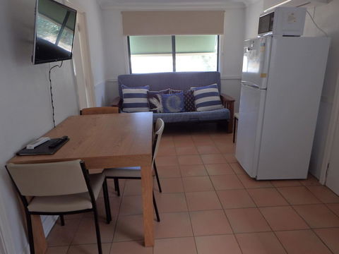 Lazy Lobster Holiday Units & Chalets - Hotel Gold Coast 10