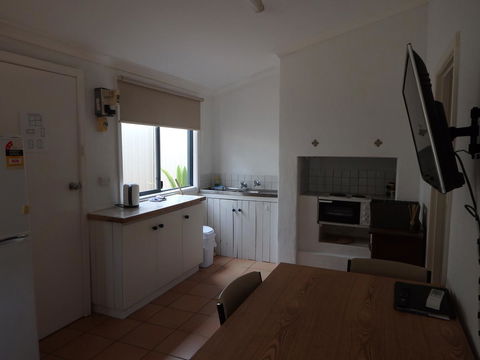 Lazy Lobster Holiday Units & Chalets - Hotel Gold Coast 16