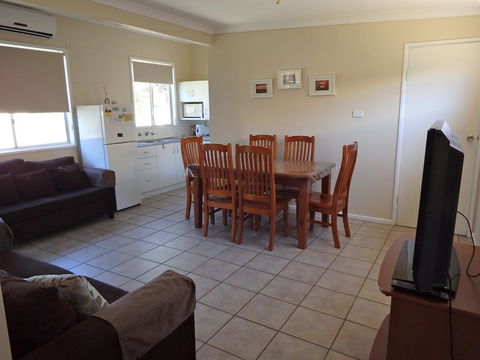 Lazy Lobster Holiday Units & Chalets - Hotel Gold Coast 23