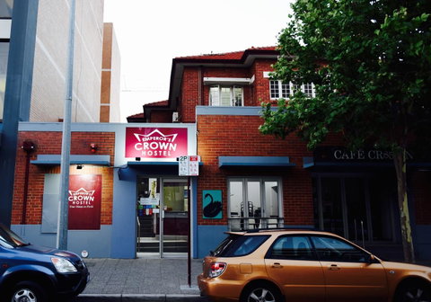 The Emperors Crown Hostel - Hotel Gold Coast 0