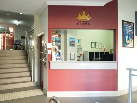 The Emperors Crown Hostel - Hotel Gold Coast 15