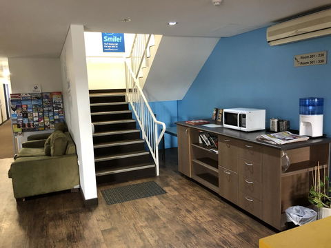 Ibis Budget Perth Airport - Hotel Gold Coast 12