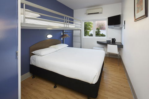 Ibis Budget Perth Airport - Hotel Gold Coast 13