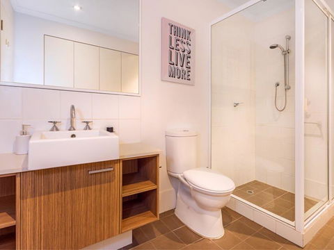 Home Apartment - Perth City Centre - Free WiFi - Hotel Gold Coast 3