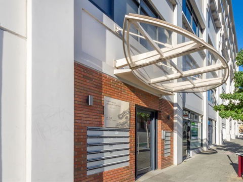 Home Apartment - Perth City Centre - Free WiFi - Hotel Gold Coast 4