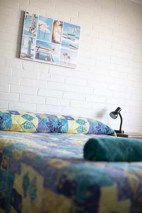 Shark Bay Seafront Apartments - Hotel Gold Coast 40
