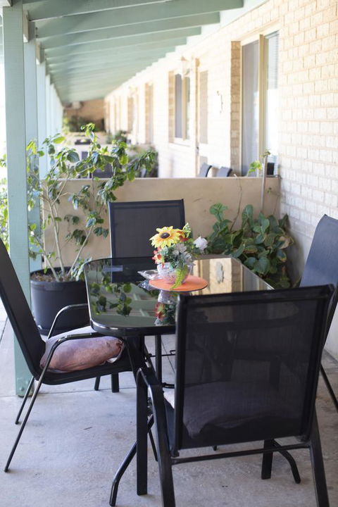 Shark Bay Seafront Apartments - Hotel Gold Coast 2