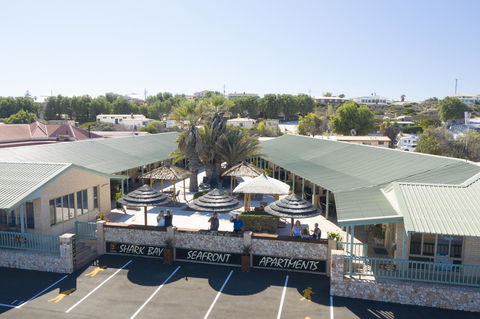 Shark Bay Seafront Apartments - Hotel Gold Coast 24