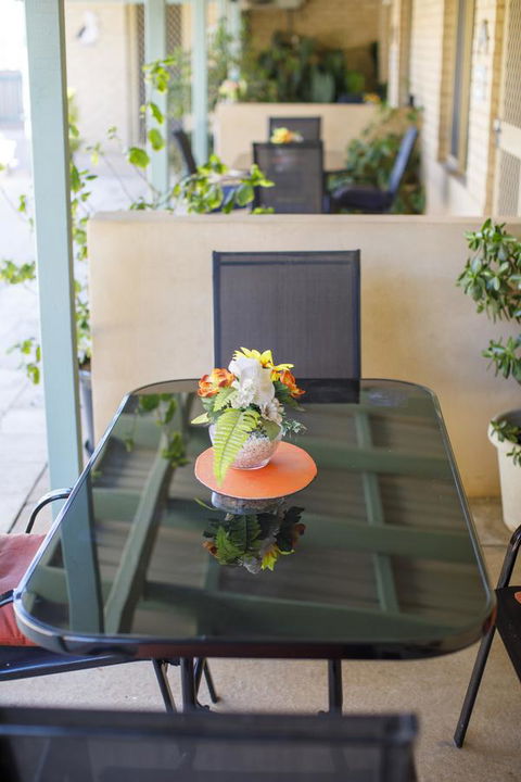 Shark Bay Seafront Apartments - Hotel Gold Coast 33