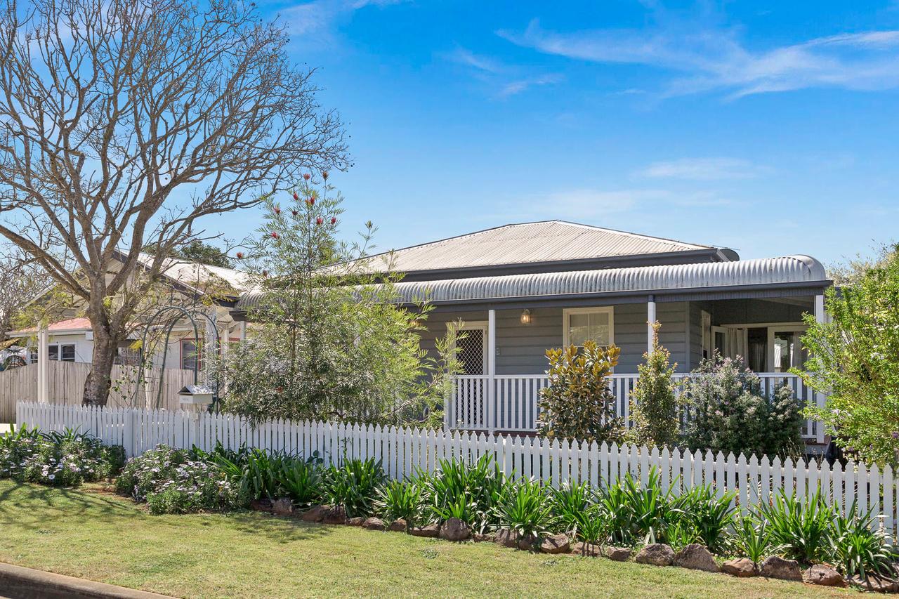 Alstonvale NSW Hotel Gold Coast