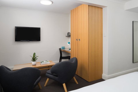 Pensione Hotel Perth - Hotel Gold Coast 1