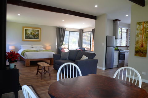 The Floating Forest - Hotel Gold Coast 13