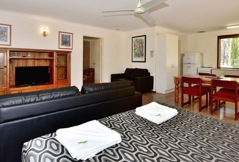 Travellers Rest Motel - Hotel Gold Coast 3