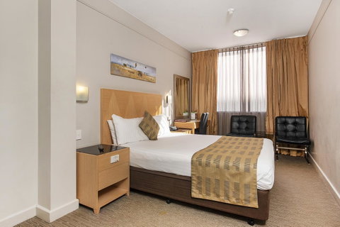 Quality Hotel Ambassador Perth - Hotel Gold Coast 21