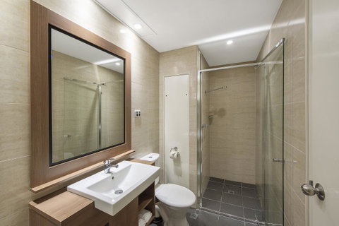 Quality Hotel Ambassador Perth - Hotel Gold Coast 12