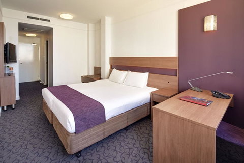 Quality Hotel Ambassador Perth - Hotel Gold Coast 4