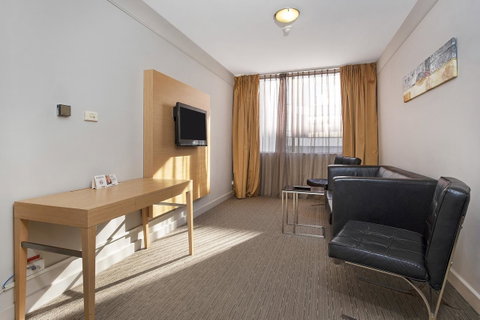 Quality Hotel Ambassador Perth - Hotel Gold Coast 27