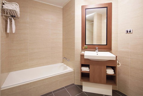 Quality Hotel Ambassador Perth - Hotel Gold Coast 7