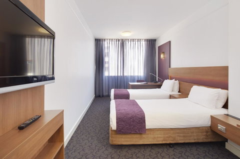 Quality Hotel Ambassador Perth - Hotel Gold Coast 10