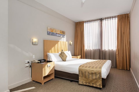 Quality Hotel Ambassador Perth - Hotel Gold Coast 26