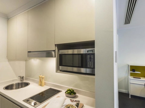 Citadines St Georges Terrace - Hotel Gold Coast 6