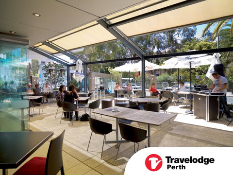Mercure Perth On Hay - Hotel Gold Coast 2