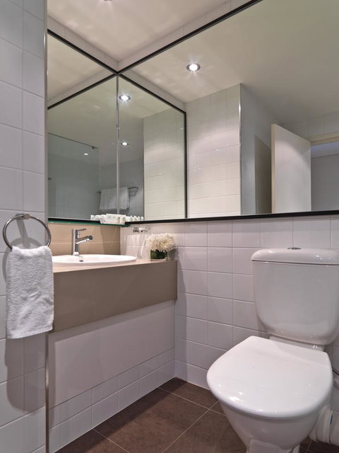 Mercure Perth On Hay - Hotel Gold Coast 7