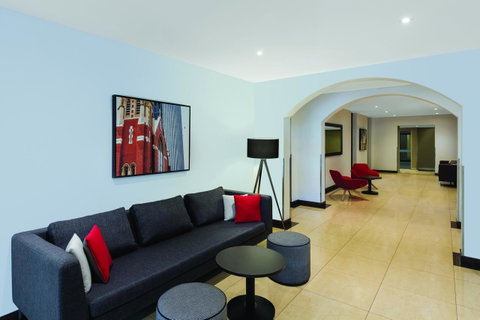 Mercure Perth On Hay - Hotel Gold Coast 13
