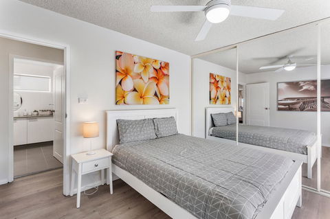 Laman Lodge, Unit 2, 15 Laman Street - Hotel Gold Coast 9