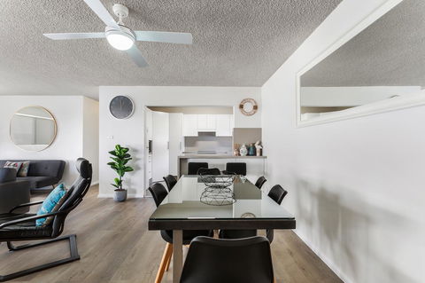 Laman Lodge, Unit 2, 15 Laman Street - Hotel Gold Coast 5