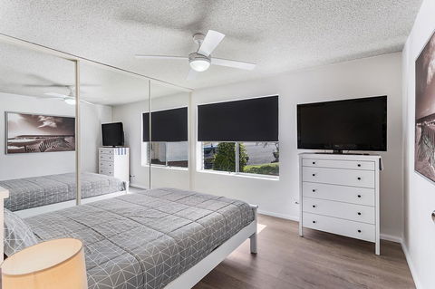 Laman Lodge, Unit 2, 15 Laman Street - Hotel Gold Coast 8