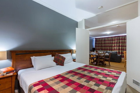 Mont Clare Boutique Apartments - Hotel Gold Coast 5