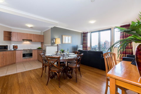 Mont Clare Boutique Apartments - Hotel Gold Coast 4