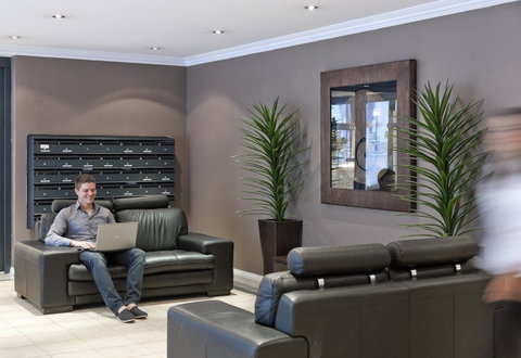 Mont Clare Boutique Apartments - Hotel Gold Coast 12