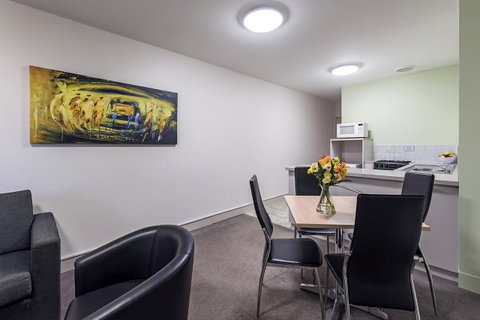 Comfort Inn & Suites Goodearth Perth - Hotel Gold Coast 8