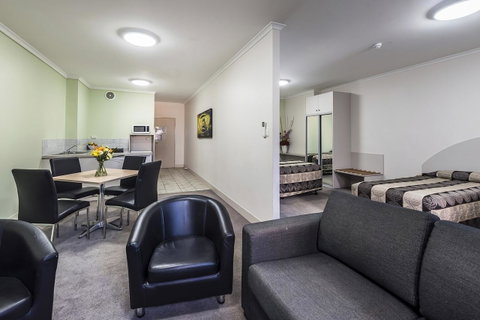 Comfort Inn & Suites Goodearth Perth - Hotel Gold Coast 7