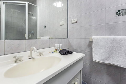 Comfort Inn & Suites Goodearth Perth - Hotel Gold Coast 5