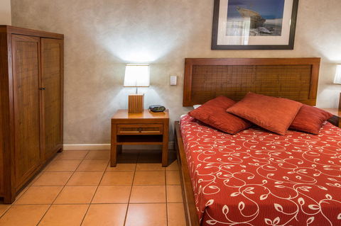 The Continental Hotel - Hotel Gold Coast 2