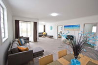 Book Morisset Accommodation Vacations Hotel Gold Coast Hotel Gold Coast
