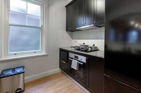 Heritage Townhouse Near Harbour Bridge - Hotel Gold Coast 21