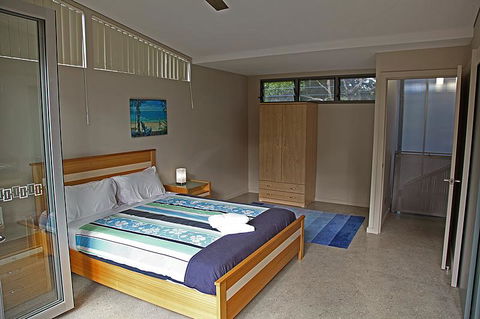 Crescent Head Spa Villa - Hotel Gold Coast 4
