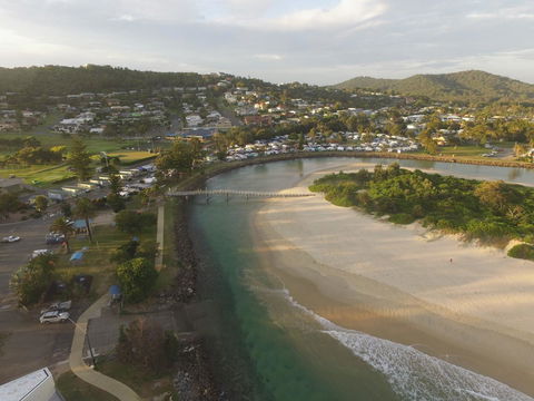 Crescent Head Spa Villa - Hotel Gold Coast 20