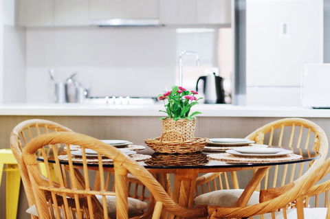 Modern & Cosy 2-Bedroom Apartment Hornsby - Hotel Gold Coast 7
