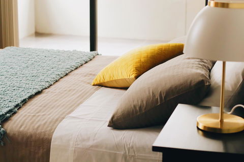 Modern & Cosy 2-Bedroom Apartment Hornsby - Hotel Gold Coast 4