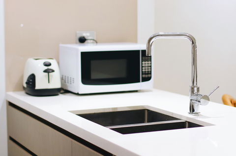 Modern & Cosy 2-Bedroom Apartment Hornsby - Hotel Gold Coast 9