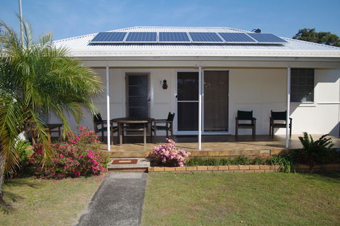 Fleur Cottage, 7 Willow Street - Hotel Gold Coast 1