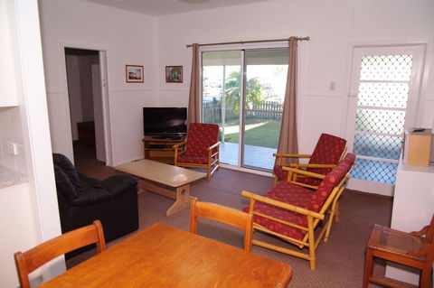 Fleur Cottage, 7 Willow Street - Hotel Gold Coast 6